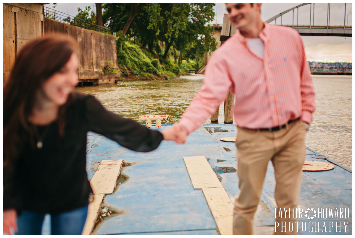 Little Rock, Arkansas Wedding photography. Engagement Photography at the River Market and Little Rock Marriott
